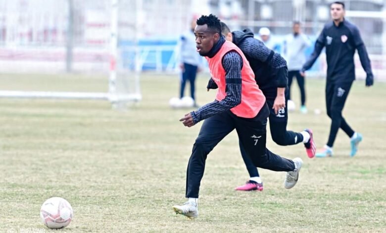 الزمالك يخوض مرانه الأول على ملعب "شهداء بنينا" استعدادا لمواجهة المريخ السوداني