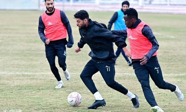 الزمالك يخوض مرانه الأول على ملعب "شهداء بنينا" استعدادا لمواجهة المريخ السوداني